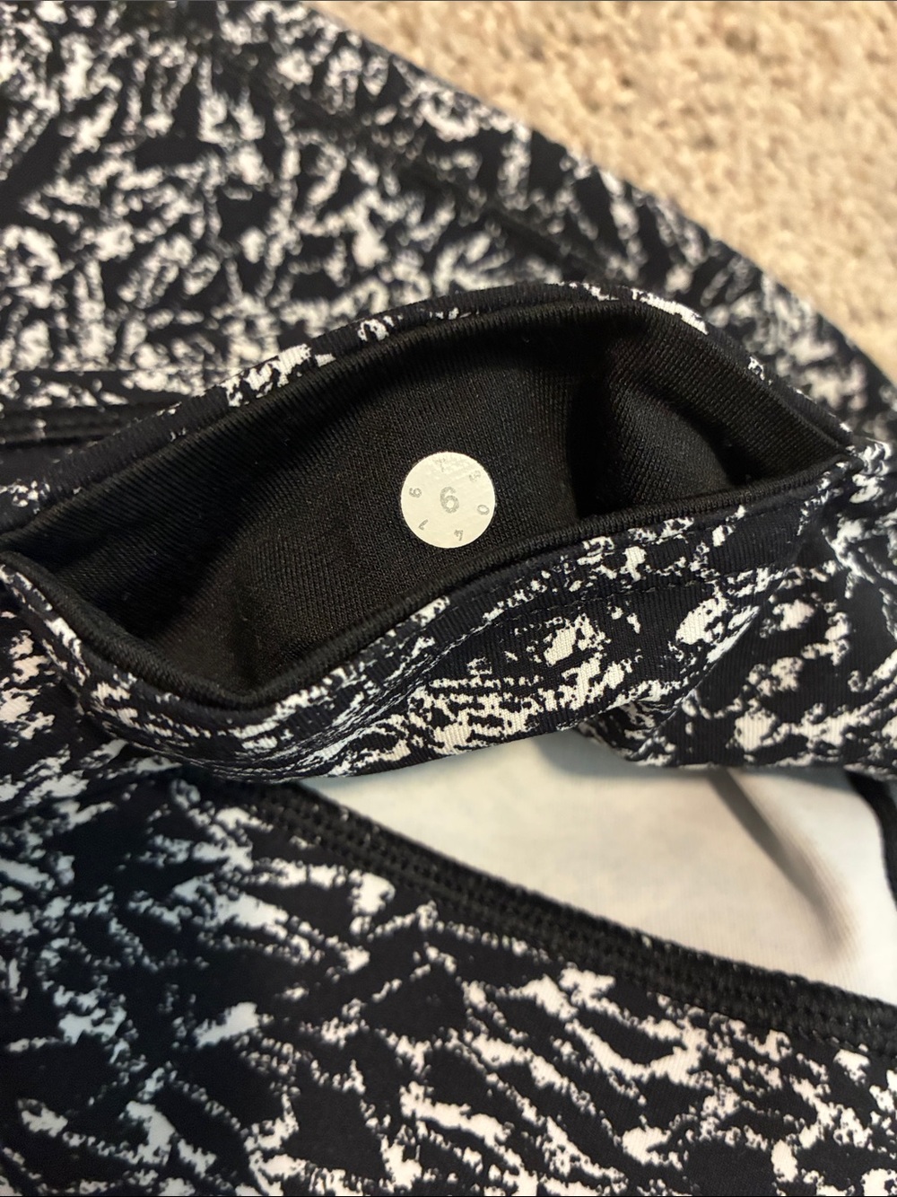 Lululemon Wunder Under III Ice Wave Black White Leggings Size 6 NWOT - Picture 7 of 7